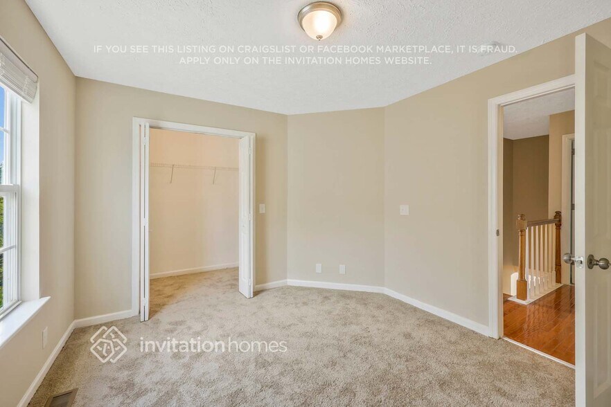 Building Photo - 2937 Riverbend Dr