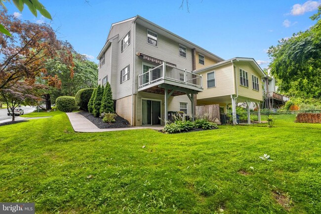 Building Photo - 107 Emery Ct