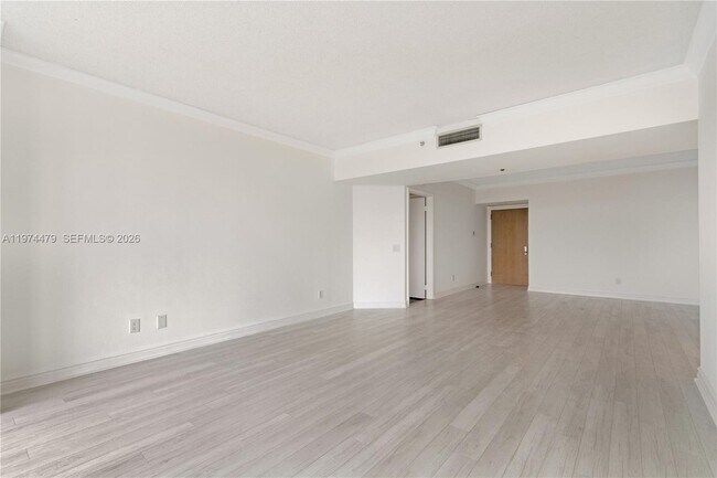 Building Photo - 21205 NE 37th Ave