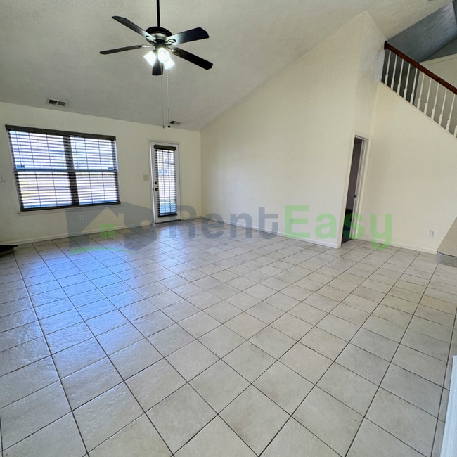 Building Photo - 2038 Coral Ivy Ln