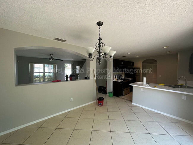 Building Photo - 14328 Rainsong Dr