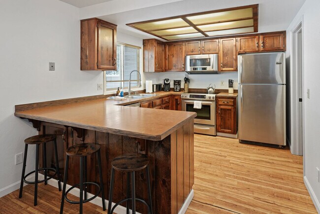 Building Photo - 5 Sandhill Ln