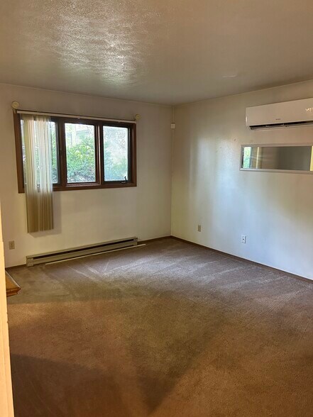 Building Photo - 4722 Trevor Cir