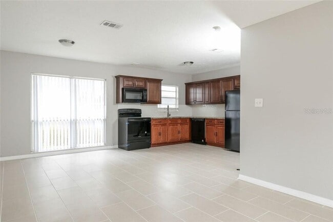 Building Photo - Call Today to Tour This Great 3-bedroom House Available for Rent in Beautiful St Petersburg!