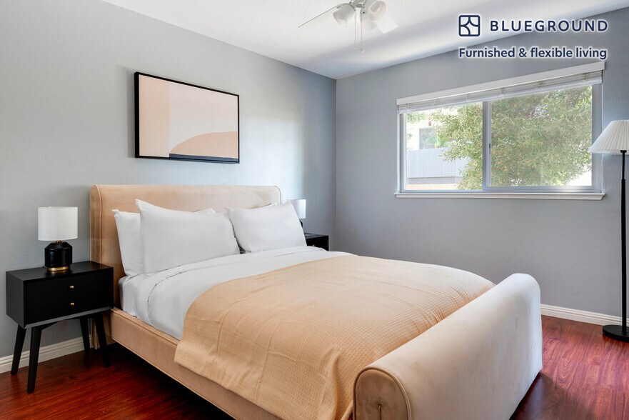 Building Photo - 235 Arlington Rd