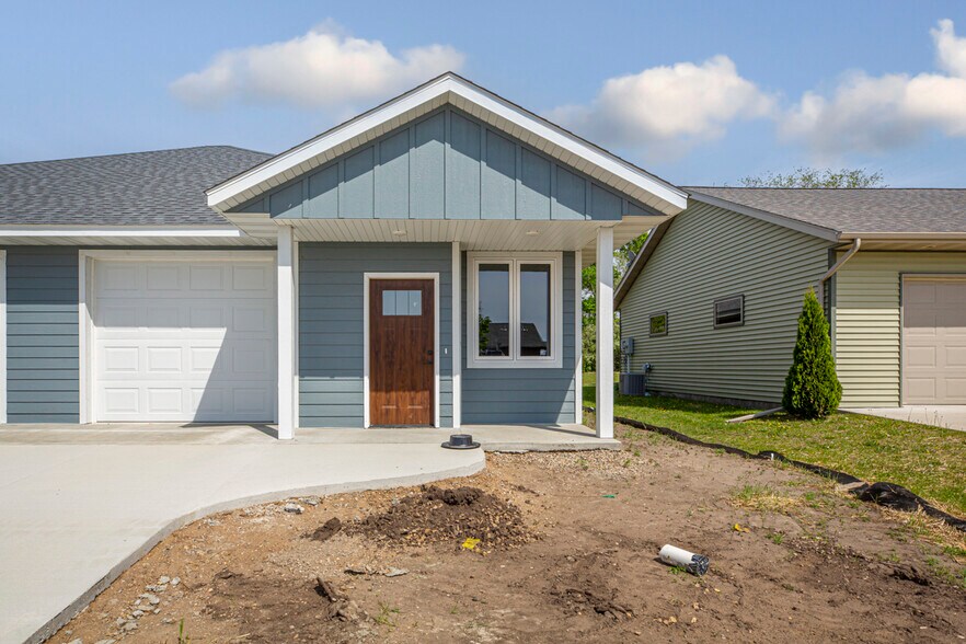 Building Photo - 2019 Essler Dr
