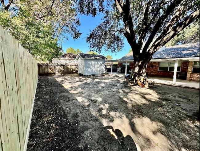 Building Photo - 4310 Cinnabar Dr