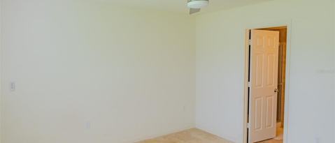 Building Photo - 275 Lake Lucerne Way