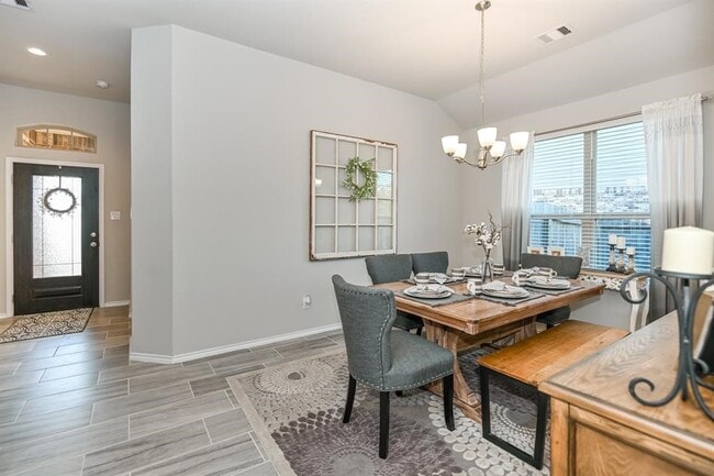 Building Photo - 4731 Creekside Hvn Trl