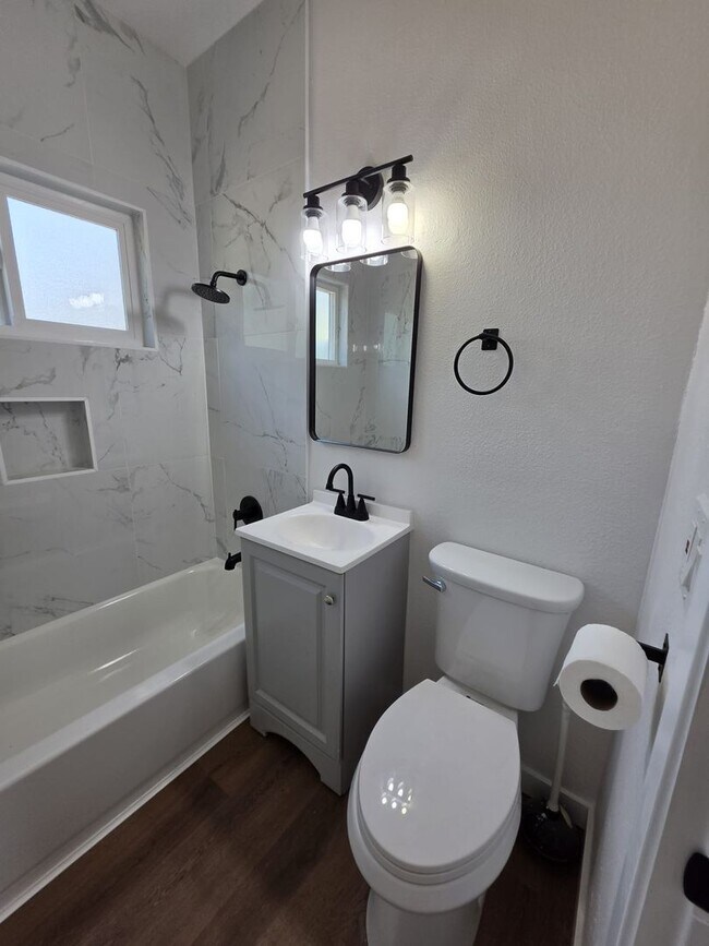 Building Photo - 3260-64 Steel Steet