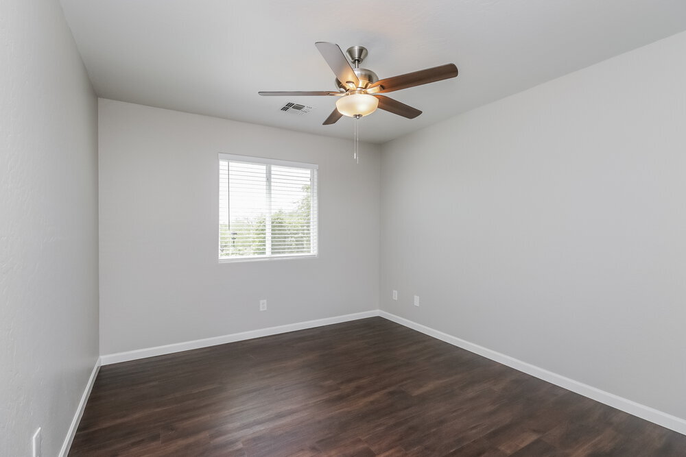 Building Photo - 10215 E Isleta Ave