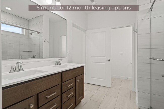 Building Photo - 6321 Murano Way