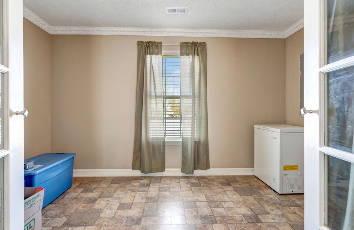 Building Photo - 102 Fresca Ct