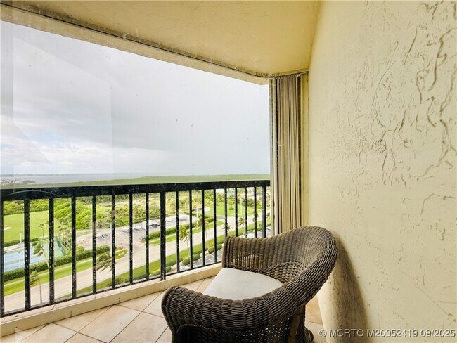 Building Photo - 9500 S Ocean Dr