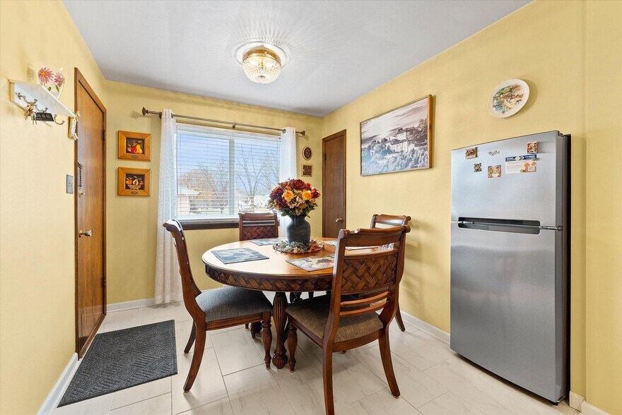 Building Photo - 5506 W Oklahoma Ave