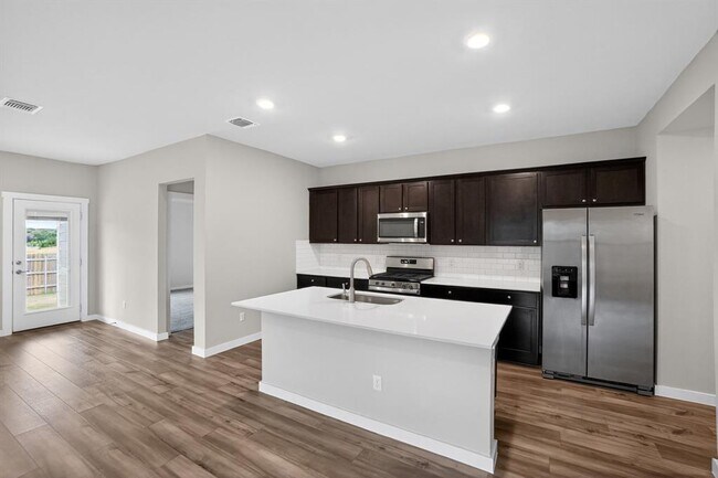 Building Photo - 116 Halford Rd