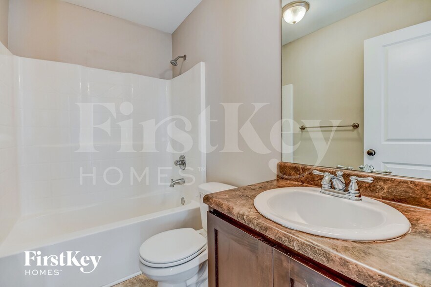 Building Photo - 1114 Emerald Ridge Dr