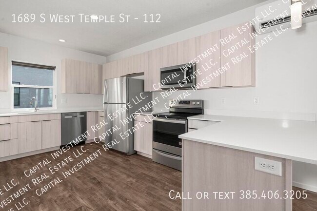 Building Photo - 1689 S W Temple St