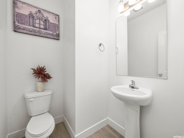 Building Photo - 1163 E 920 N