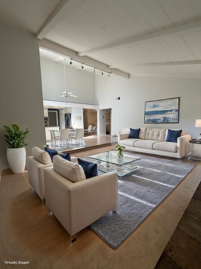 Building Photo - Spacious End-of-Culdesac 4-bed, 2.5-bath Home with Private Sparkling Pool & Spa