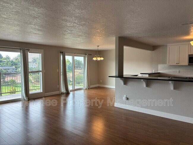 Building Photo - 113 W Braemere Rd