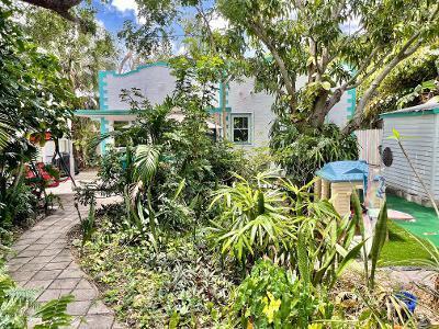 Building Photo - 705 N Palmway