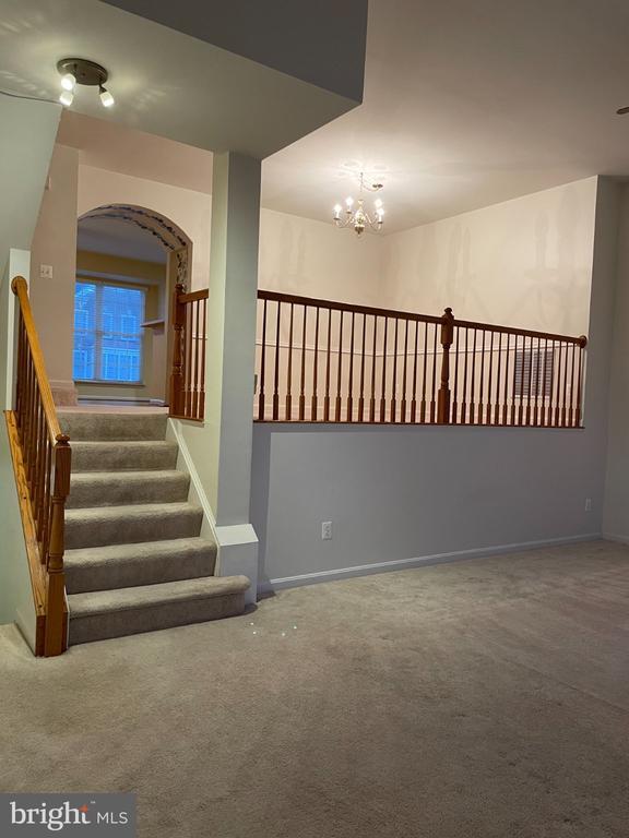 Building Photo - 18405 Sierra Springs Square