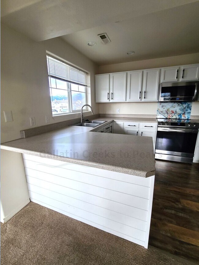 Building Photo - 1098 Longbow Ln