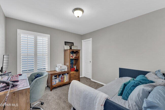 Building Photo - 13936 Garforth Ave