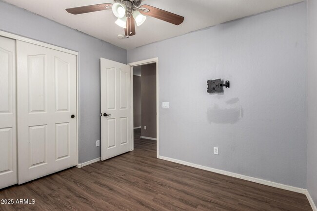 Building Photo - 7352 W Valencia Dr