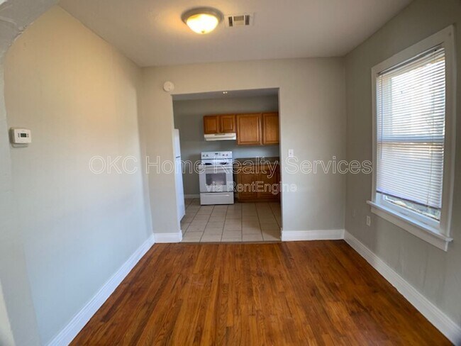 Building Photo - 3815 N Kentucky Ave