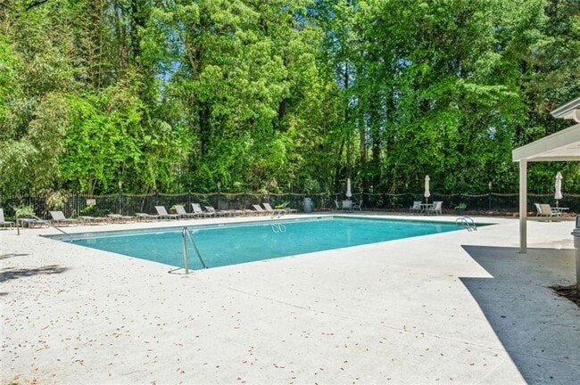 Building Photo - 2 Bedroom 2 Bath in Buckhead