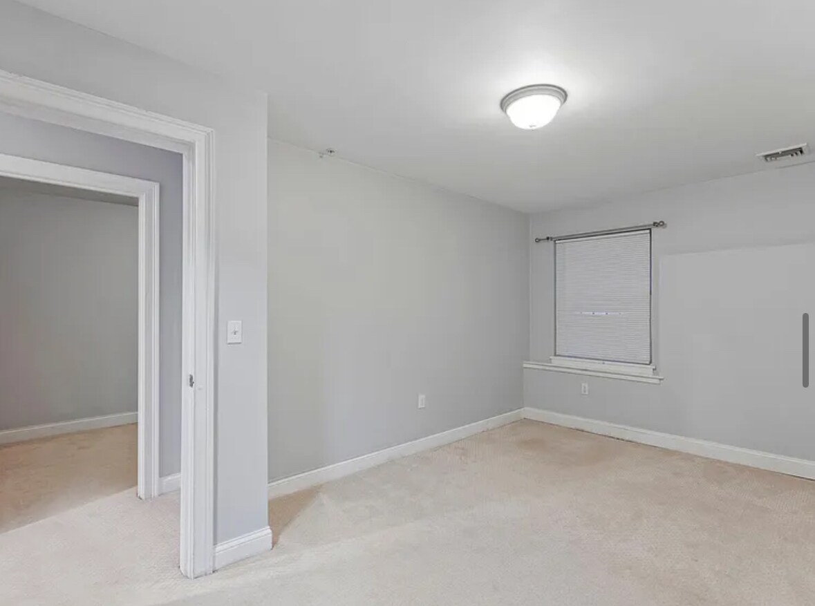 Building Photo - 873 Harrison Ave