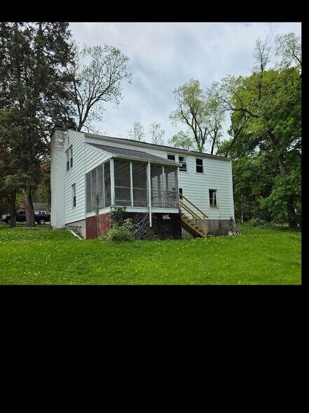Building Photo - 869 Hillside Dr