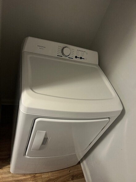 Dryer - 4517 Sharon Chase Dr