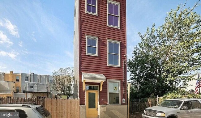 Building Photo - 2646 Janney St