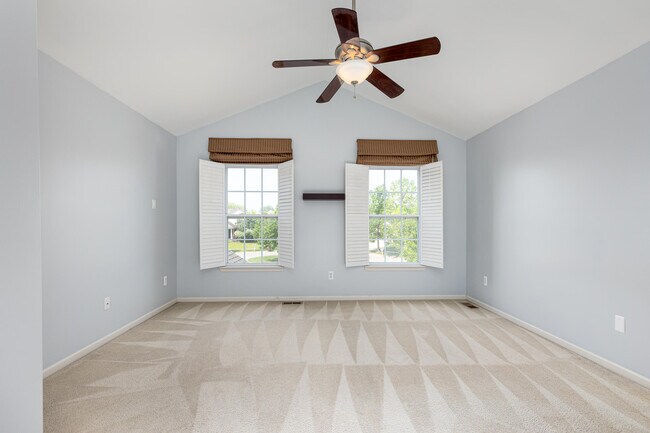 Building Photo - 8312 N Warwick Ct