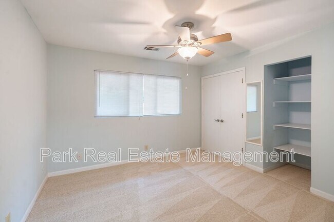 Building Photo - 201 Howell St