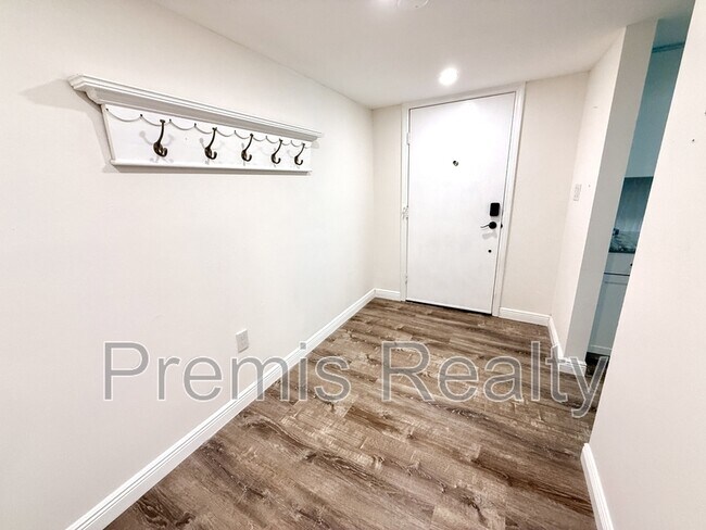 Building Photo - 90 S Highland Ave