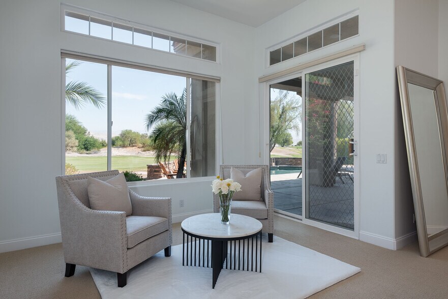 Building Photo - 45 Vista Encantada