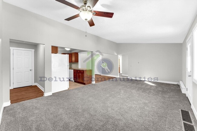 Building Photo - Beautiful 3 Bedroom in Alto – Updated, Spacious, Surrounded by Nature