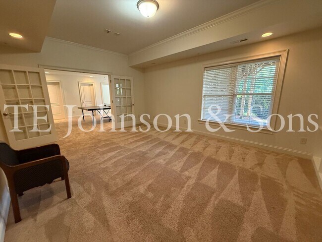 Building Photo - 5540 Brookberry Farm Rd