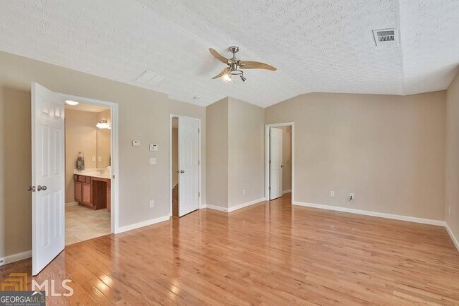 Building Photo - 6098 Allpoint Way