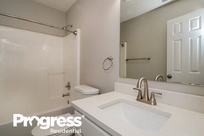 Building Photo - 6435 Meadowfield Blvd