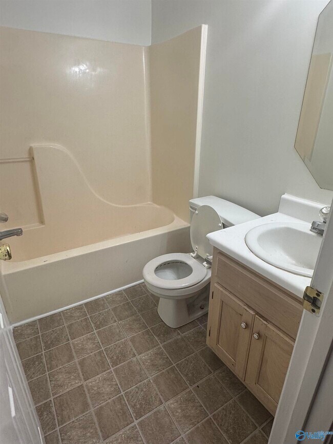 Building Photo - 591 Bell Factory Rd