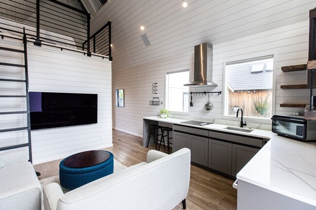 Building Photo - A Micro Home That Doesn't Feel Small!