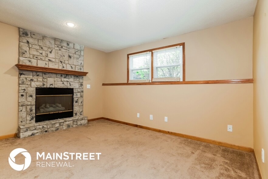 Building Photo - 8637 N Capitol Ave