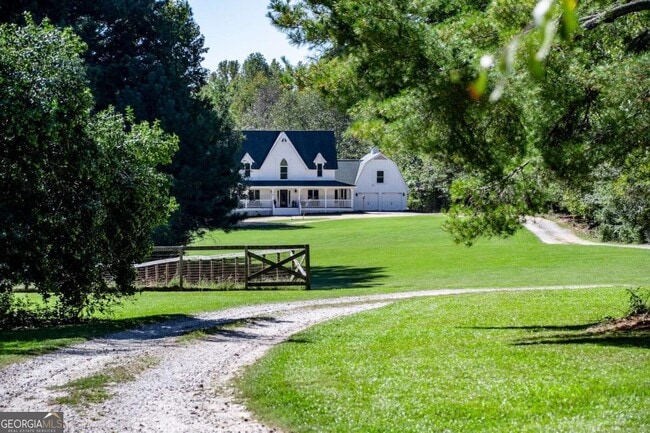 Primary Photo - 105 Fuller Dr
