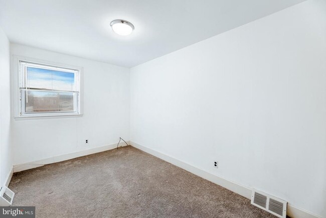 Building Photo - 12450 Knights Rd