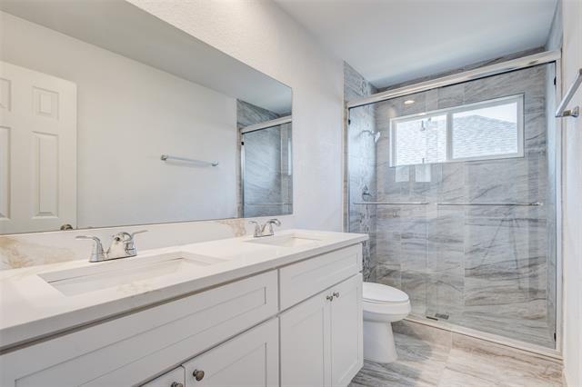 Building Photo - 1521 Palisades Dr